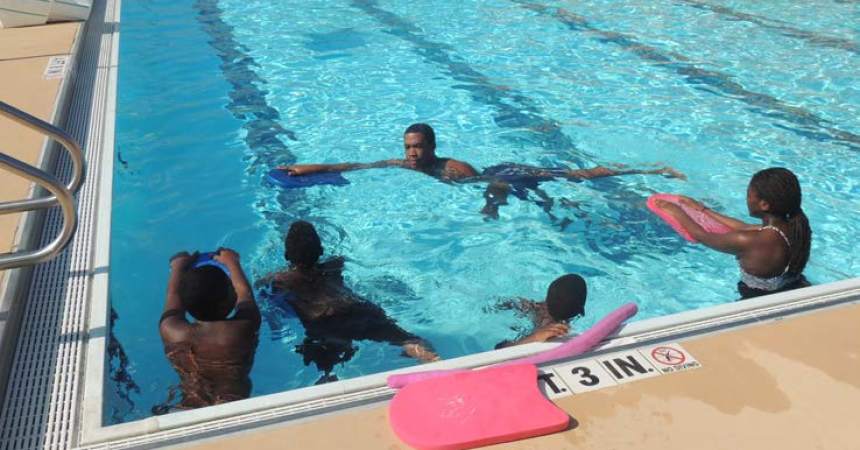 FAMU Aquatics Program Teaches Youths to Swim, Chases World Record