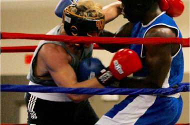 Former Linebacker Turned Boxer Gets Win in First Fight at Home