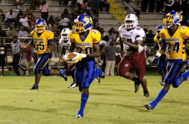 Defense Comes Through Big in Rickards’ Win Over Cowboys