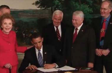 President Obama orders flags at half staff in honor of former First Lady  Nancy Reagan