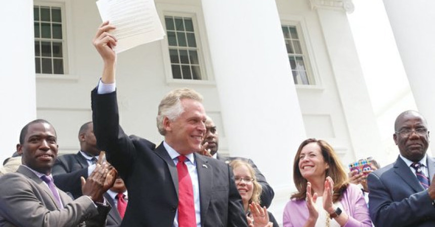 Gov. Terry McAuliffe restores voting rights of 206,000  Virginians, including disenfranchised African-Americans