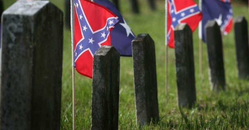 Despite graveyard ban, Confederate  flag stirs concern