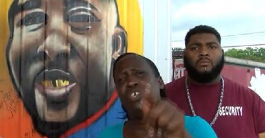 ‘Stop this killing!’ aunt of Alton Sterling pleads after three more police killed in Baton Rouge