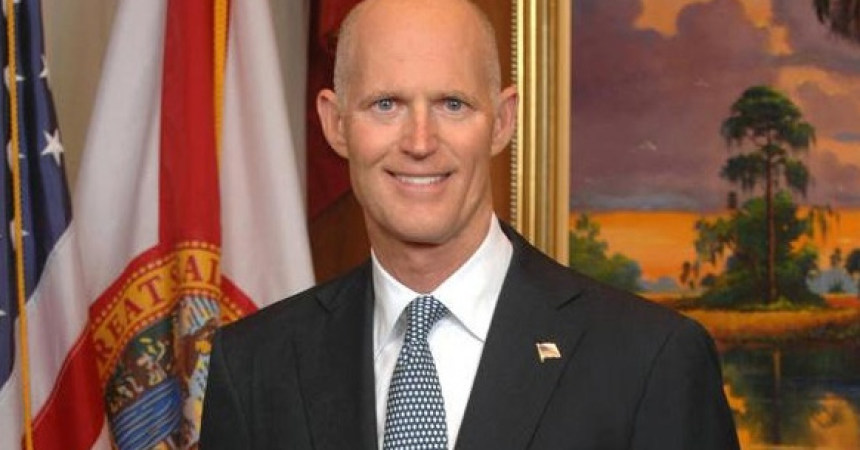 Scott quietly shifts courts  to the right