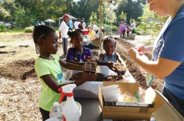 South City neighborhood hosted iGROW  at the Garden Extension Day