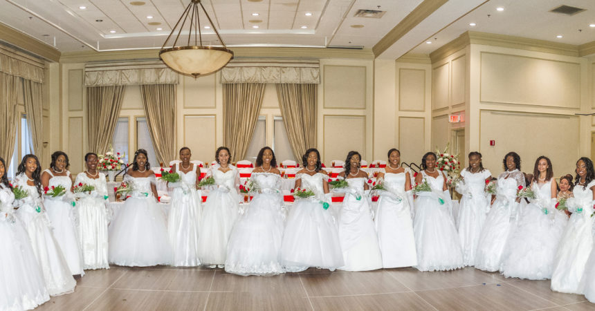 Leon County Chapter of The Charmettes, Incorporated present 17 young ladies to society