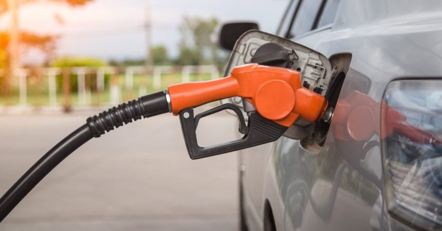 Gas prices ‘plummet’ to below $2 a gallon