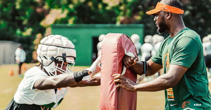 Tucker uses experience to  motivate FAMU running backs