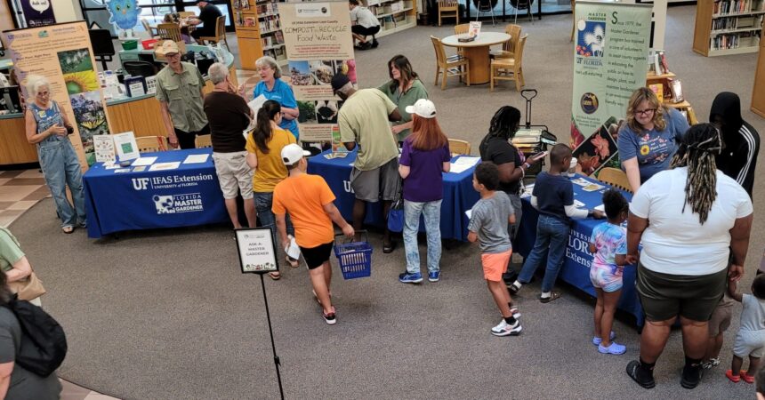 Fall Seed Library Program draws a crowd for kickoff