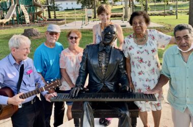 Friends celebrate Ray Charles’ birthday in Greenville hometown