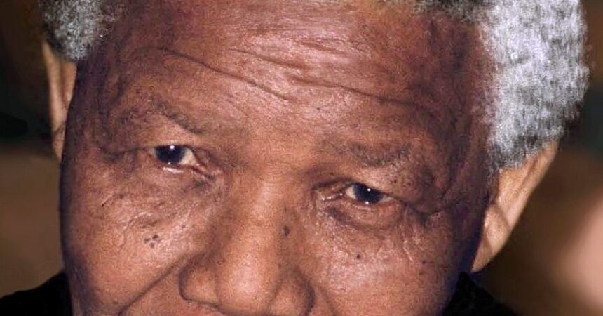 Auction of Mandela’s belongings slated for N.Y.